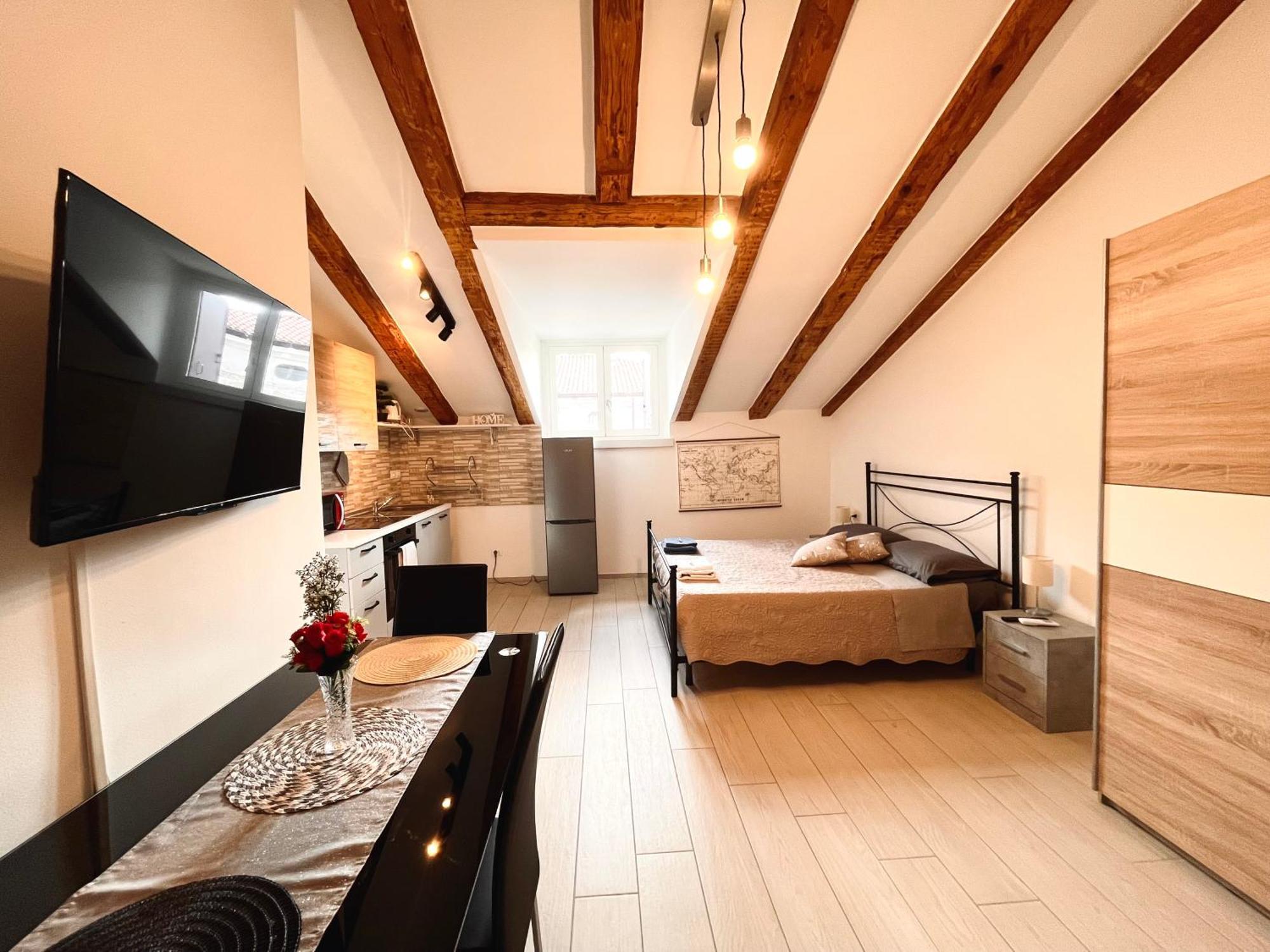 Cellini Home Triëst Buitenkant foto